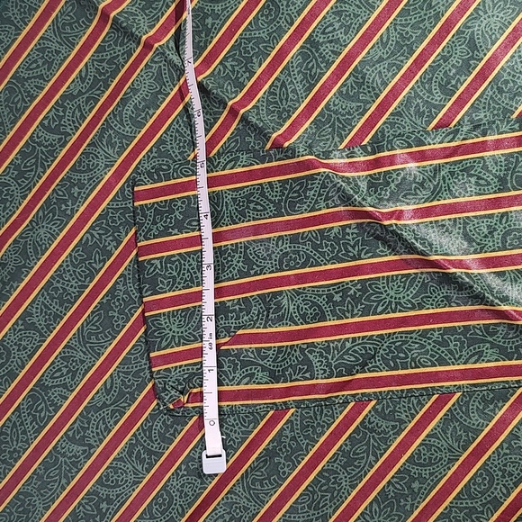 Longaberger Bread Brick Cover Reversible, Imperial Stripe/Holly Fabric 20" x 20" - Picture 5 of 6